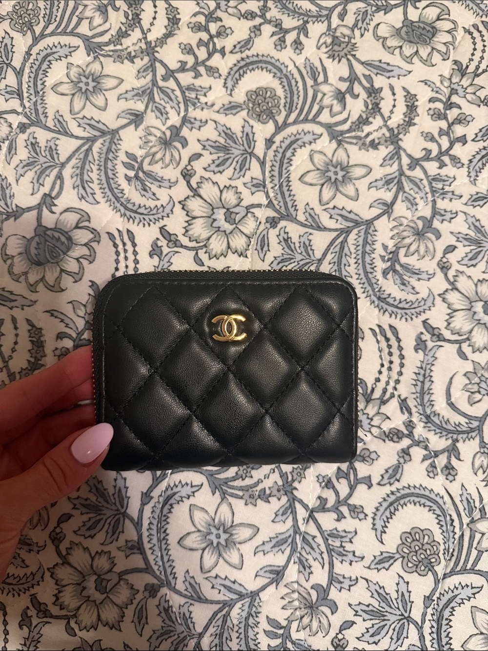 Black Quilted Zip Card Wallet with Gold CC